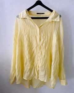 Chic Yellow Textured Button-Up Shirt
