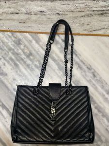 Chic Quilted Black Handbag