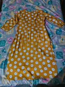 Women Yellow Floral Printed Cotton Kurta