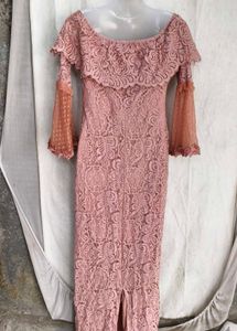 Elegant Off-Shoulder Lace Gown