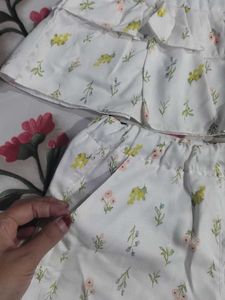 Cute Floral Print Top and Shorts Set