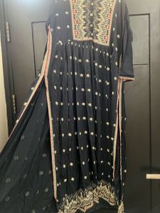 Elegant Navy Embroidered Kurta
