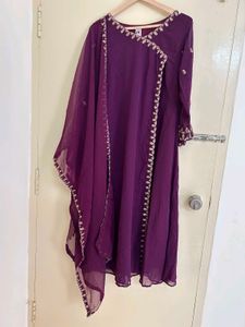 Elegant Purple Embroidered Dupatta Set