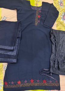 Elegant Navy Kurta Set with Embellishments