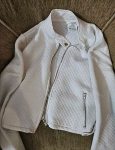 Quilted White Cropped Jacket 🤍