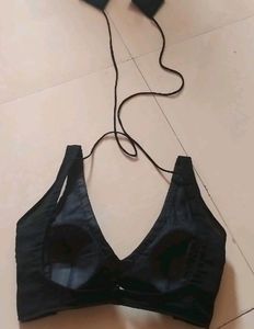 backless blouse (padded)
