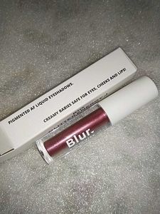 Blur Metallic Eyeshadow -plum Power