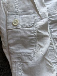 3/4th White Cargo Capris