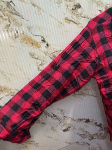Classic Red &amp; Black Plaid Button-Up Shirt
