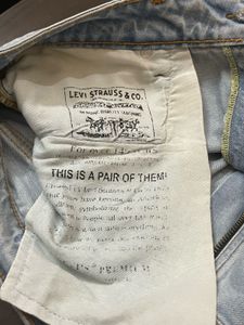 LEVIS ORIGINAL JEANS