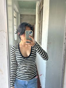 Striped Long Sleeve V-Neck Top