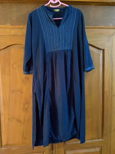 Elegant Navy Blue Embroidered Kurta
