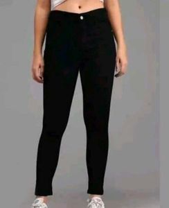 Classic Black Skinny Jeans