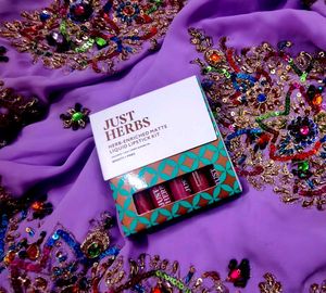 Just Herbs Liquid Lipstick Kit