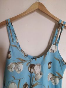 BEAUTIFUL TOP SLEEVELESS DOUBLE LAYERED TO