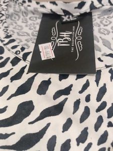 Stylish Animal Print Top