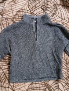 Cropped Pullover Sweater