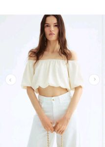 Off-Shoulder Cropped Top