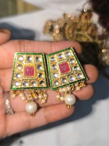 Kundan Choker Necklace Set with Earrings
