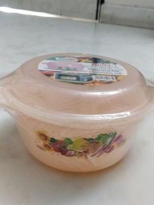 ARISTO HOUSEWARE SERVING BOWL....