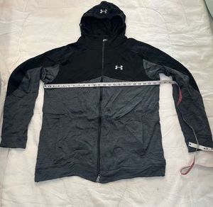 Under Armour men's sports hoodie