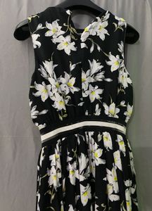 Madame Floral Soft Maxi Black Elegant Dress