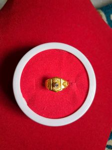 Elegant Gold Ring with Stone Accent