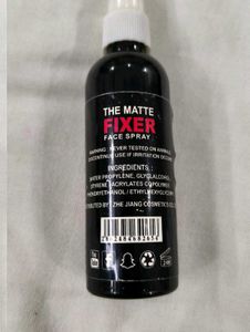 Huda Beauty Matte Fixer Face Spray