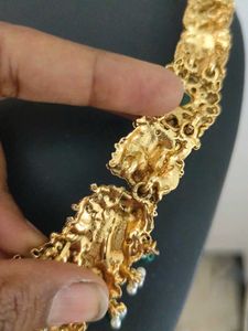 Exquisite Traditional Gold Necklace Set