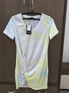 Stylish Tie-Dye Twist Front Top