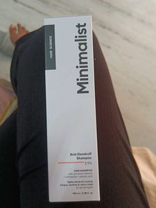 Minimalist Anti-Dandruff Shampoo