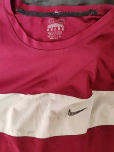 Mens Nike Maroon T-Shirt
