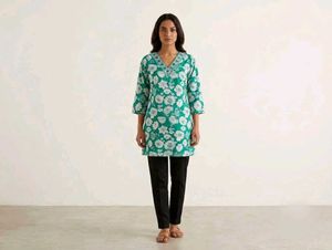 Green Floral Kurta with V-Neck
