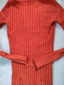 Ribbed V-Neck Long Sleeve Top
