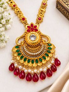 Exquisite Traditional Necklace &amp; Earring Set