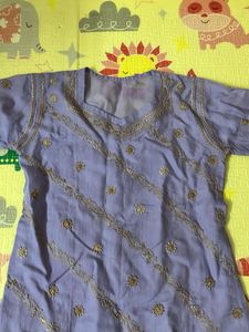 Elegant Purple Embroidered Kurta