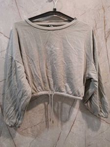 Grey Cropped Sweatshirt (size-S)