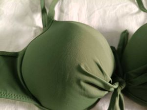 Stylish Green Bra