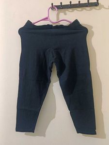 Comfortable Black One third size Leggings