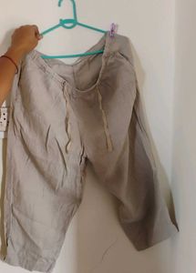 Comfortable Linen  Capris