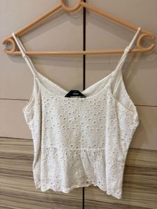 White Eyelet Embroidered Crop Top – Max, Size L (1