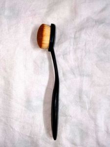 Huda Beauty Foundation Brush
