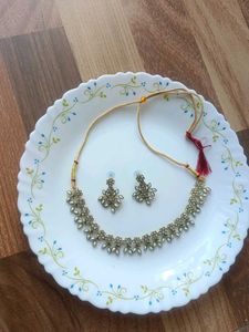 Elegant Necklace and Earring Set