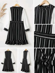 chic stripped ruffle dress