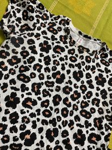 Leopard Print Crop T-Shirt