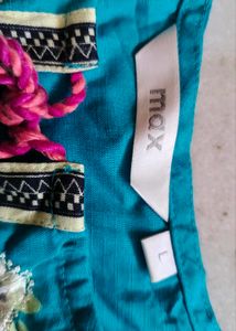 🩵🩷Embroidered Teal Kurta Top