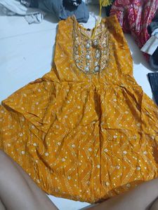 Beautiful Yellow Bandhani Kurta Set