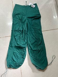 NEWME Green Cargo Pants