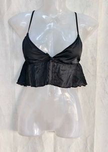 12810. Black cami crop top