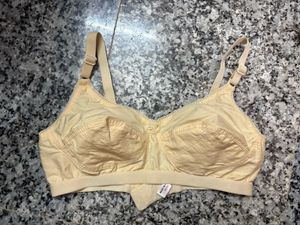 combo of 4 bras